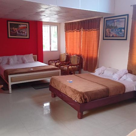 Sun Place Hosteria Las Tunas Екстериор снимка