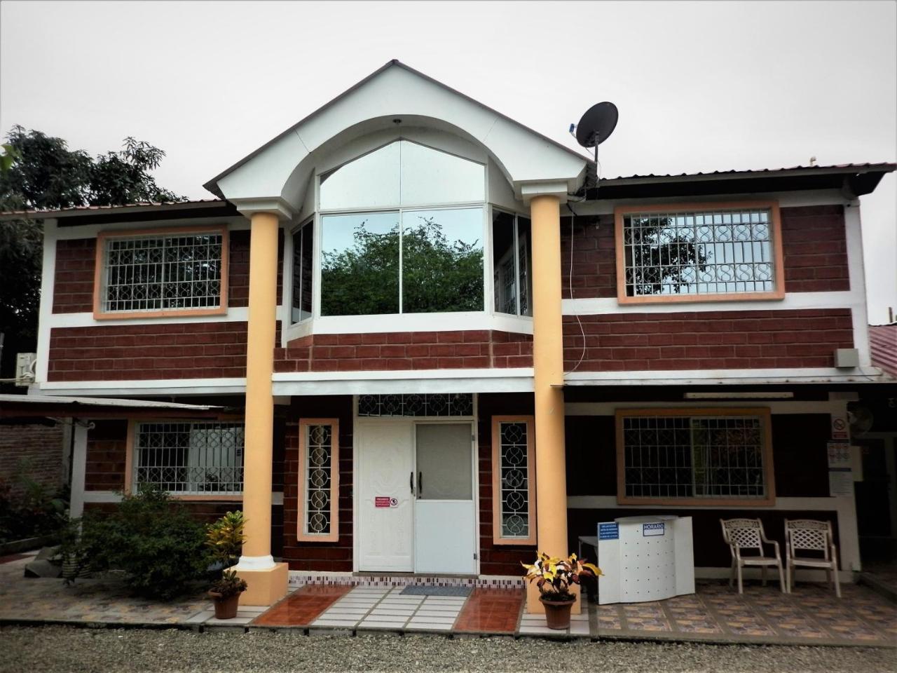 Sun Place Hosteria Las Tunas Екстериор снимка