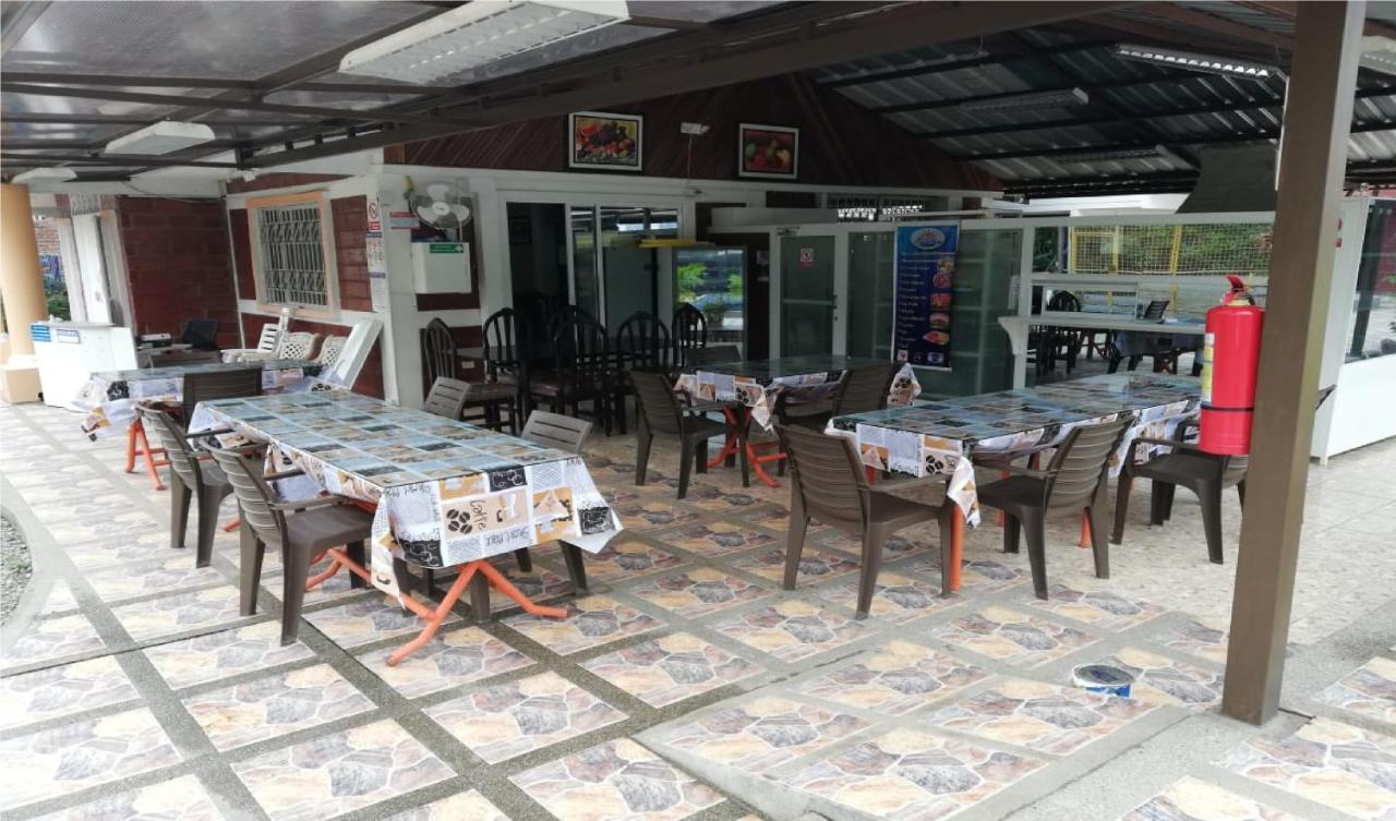 Sun Place Hosteria Las Tunas Екстериор снимка