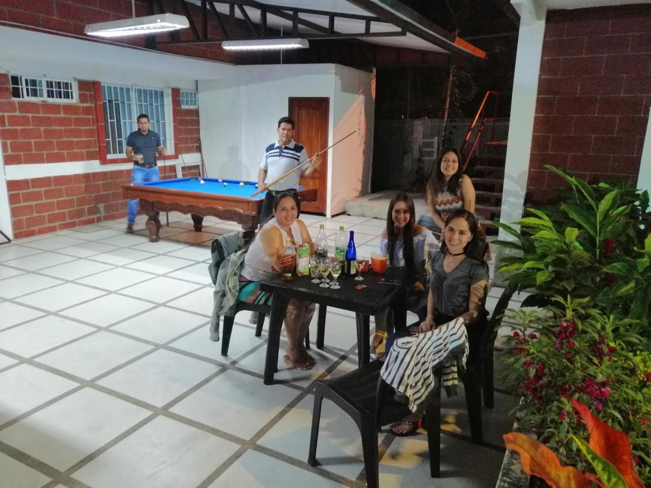 Sun Place Hosteria Las Tunas Екстериор снимка